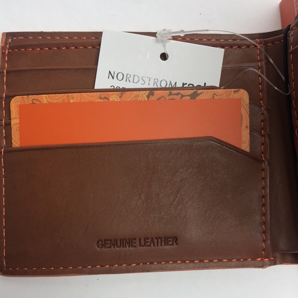 BOCONI Tan TALLIA Solid Bifold Leather Credit Card ID Wallet NEW IN BOX - Picture 5 of 10